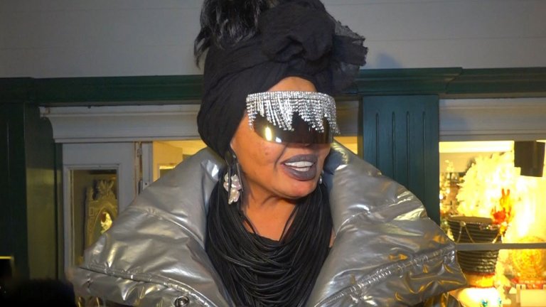 Diva Bülent Ersoy’un 30 bin TL’lik Alışverişi!