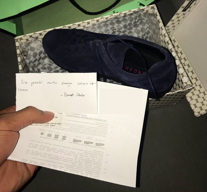 Demet Akalın Takipçisinin Yalanını Ortaya Çıkardı!