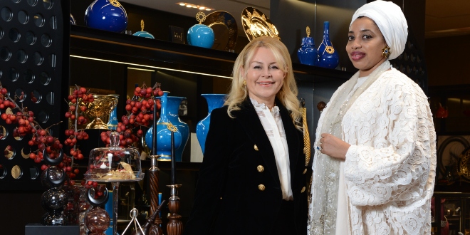 Emenike'nin yeni eş adayı İstanbul'a geldi!