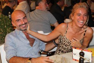 Burcu Esmersoy Eski Eşiyle Mi Konuştu?