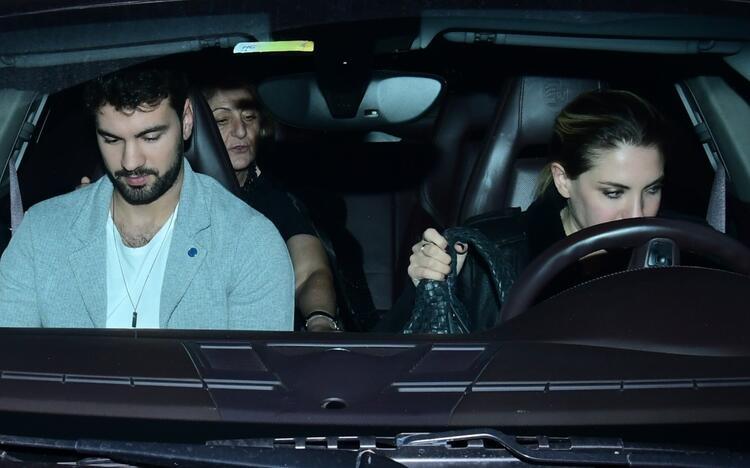 Eda Ece Sevgilisini Ailesi İle Tanıştırdı!