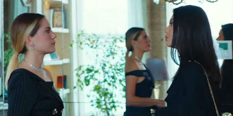 Leyla'nın Şirketten Gitmeye Niyeti Yok