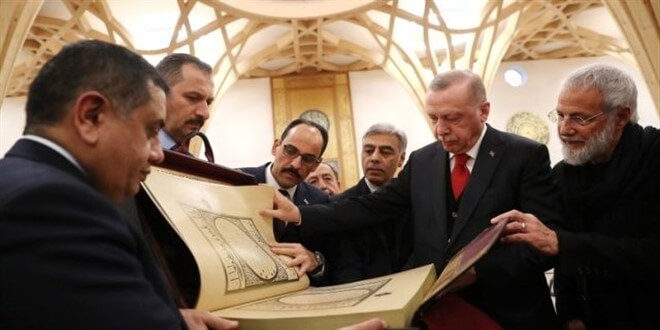Yusuf İslam’ın medya danışmanı, Cumhurbaşkanı Erdoğan’ın açılışını yaptığı camide Müslüman oldu