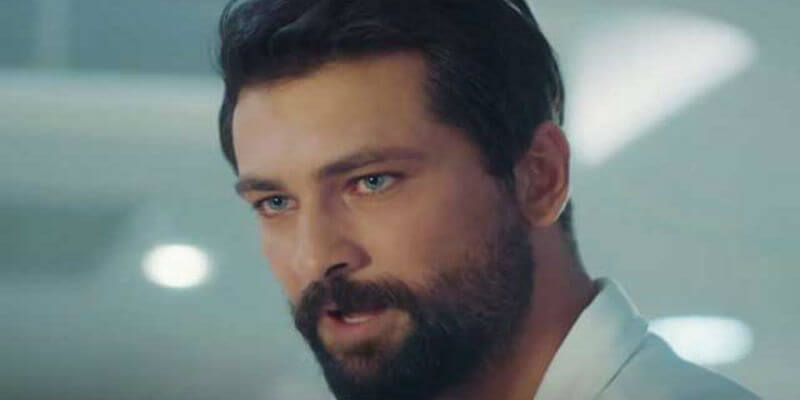 Mucize Doktor'un Ferman'ın dan 100 bin Gül Yaprağıyla Evlilik Teklifi!