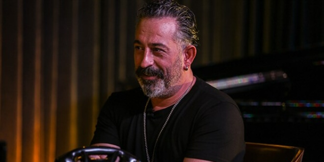 Cem Yılmaz: Memleketin Tüm Kötülüklerini Yapan Üç Kişi Var