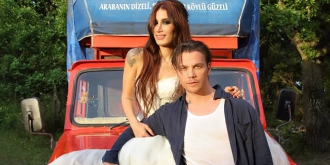 İrem Derici: Sinan Sevgilisinden Ayrılınca Seviniyorum!