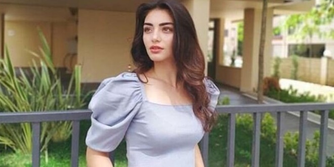 Özge Törer Kimdir?