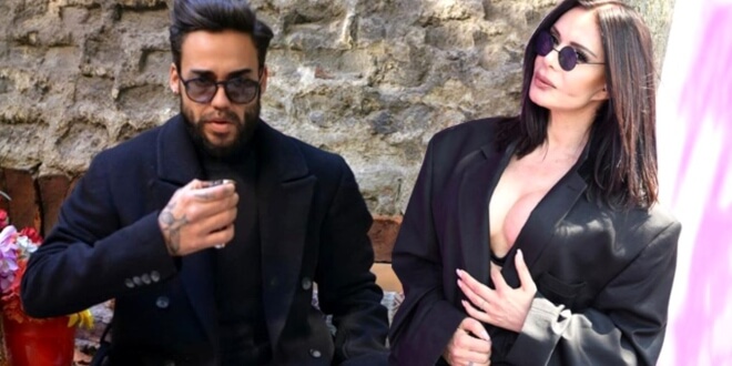 Sevda Demirel Neslihan Doğrusöz'le El Ele Yakalandı!