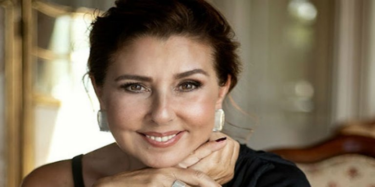 Domuz Gribi Olan Şarkıcı Nilüfer’in Sağlık Durumu Kötüye Gidiyor..