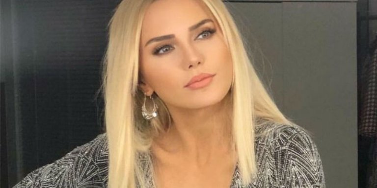 Ece Erken, Evli Sevgilisi Şafak Mahmutyazıcıoğlu İle Aşk Yaşadığını İtiraf Etti..