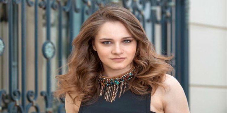 Miray Daner Sürpriz Bir Aşka Yelken Açtı..