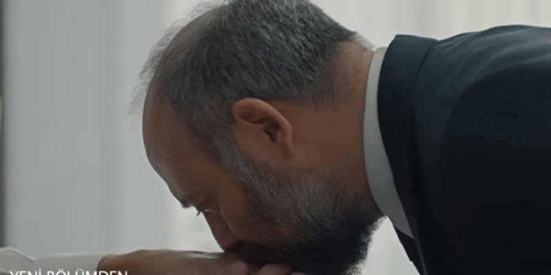 Babil 5. Bölüm İlk Sahne Yayınlandı! İrfan Süleyman’ın Elini Öpmek Zorunda Kalıyor!