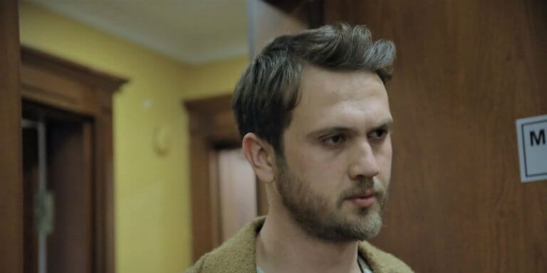 Çukur 3. Sezon 22. Bölüm Fragmanı Yayınlandı Mı? Yamaç Nehir’in Bebeği Aldırmasına Engel Oluyor!