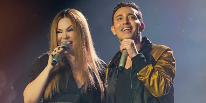 Mustafa Sandal konserinde İzel'e büyük sürpriz