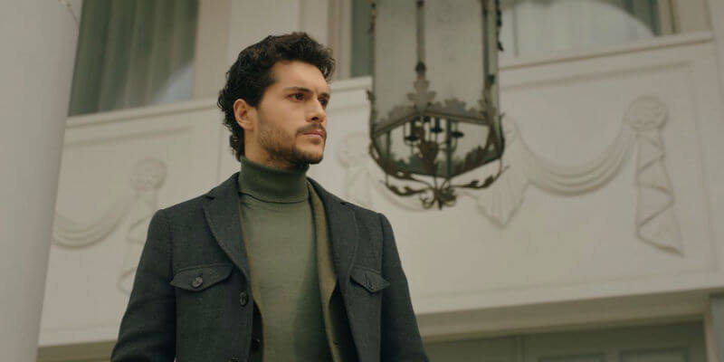 Ayaz Firuze'yi Yalnız Bırakmıyor