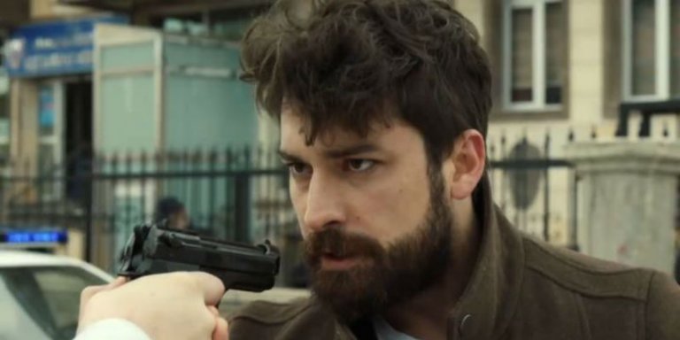 Zümrütüanka 5. Bölüm 1. Fragmanı Yayında! Serhat Ölen Çocuğun Babası Tarafından Vuruluyor!