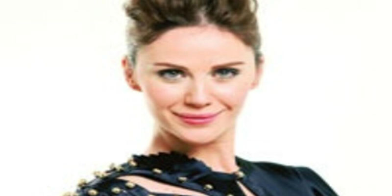 Demet Şener Giyim Markasının Lansmanını Gerçekleştirdi..