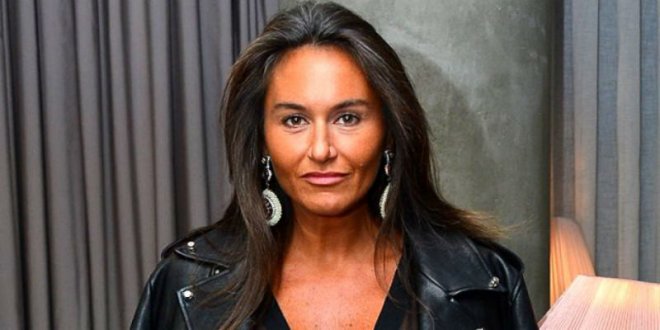 Eda Taşpınar Bu Defa Yediği Çekirgenin Tadını Tarif Etti..