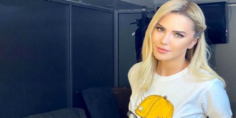 Evli Sevgiliyle Aşk Yaşayan Ece Erken, Takipçilerine Teşekkür Etti..