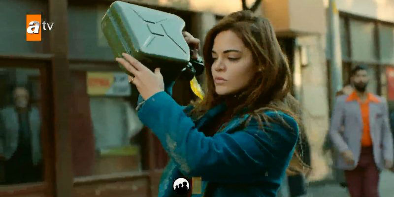 Züleyha Gözünü Karartıyor