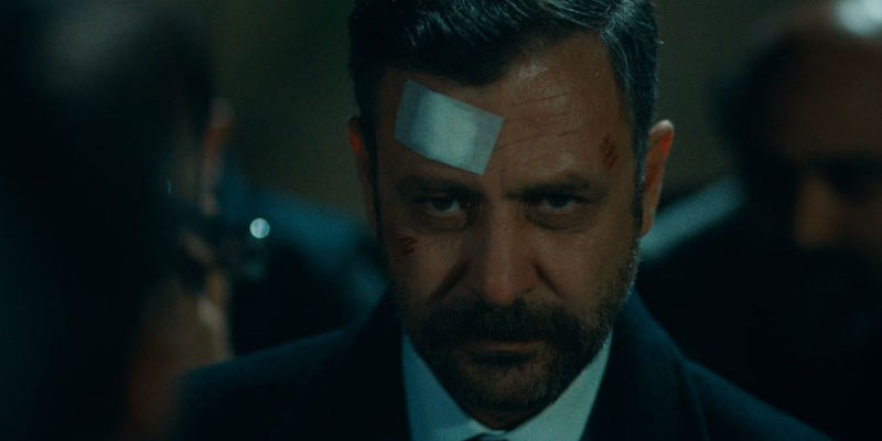 Çağatay'ın Eline Kelepçe Takılıyor