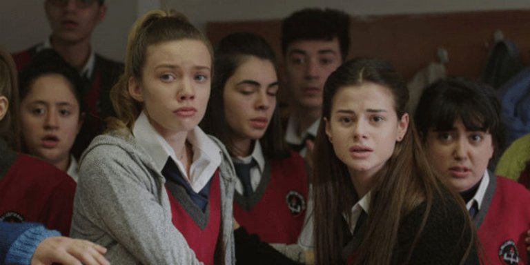 Öğretmen 4. Bölüm 1. Fragmanı Yayında! Mevsim’in Çantasına Videoyu Kim Koydu?