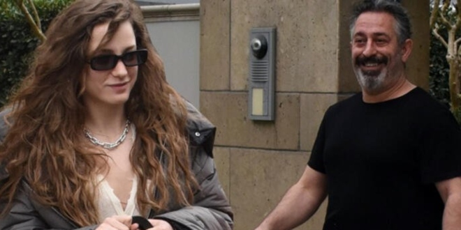 Serenay Sarıkaya Cem Yılmaz'ın Evinde Karantinada!