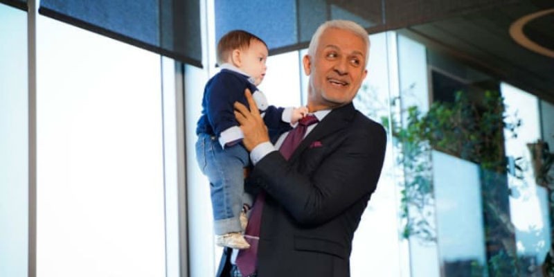 Halit'de Yıldız'ın Evine Taşınıyor