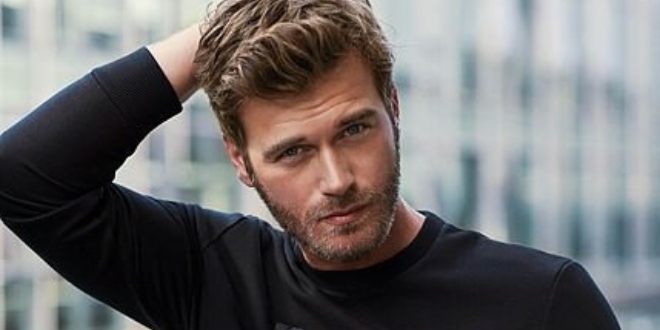 Kıvanç Tatlıtuğ Taburcu Oldu!