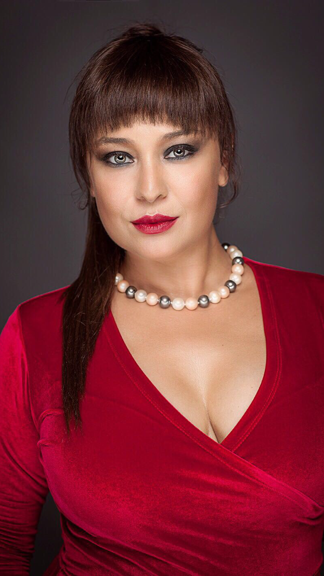 Güzel oyuncu Derya Şen