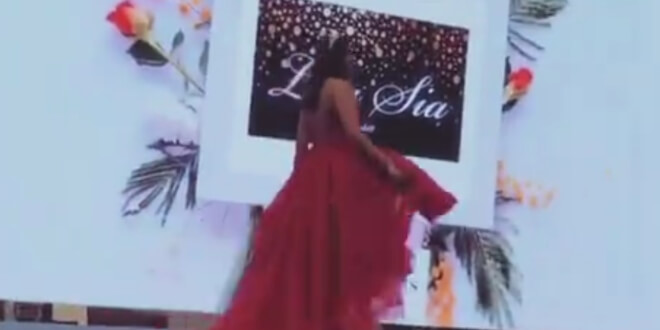 Şarkıcı Sezonu Terasda Açtı!