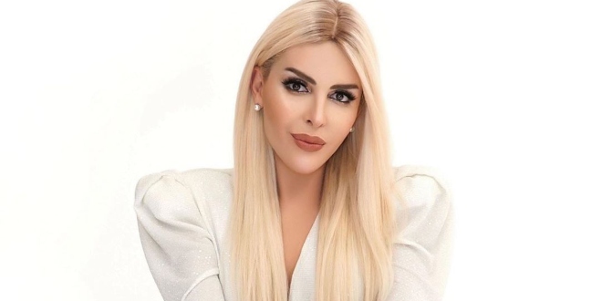 Selin Ciğerci'nin Hayranı Cinsel Organını Görterdi!