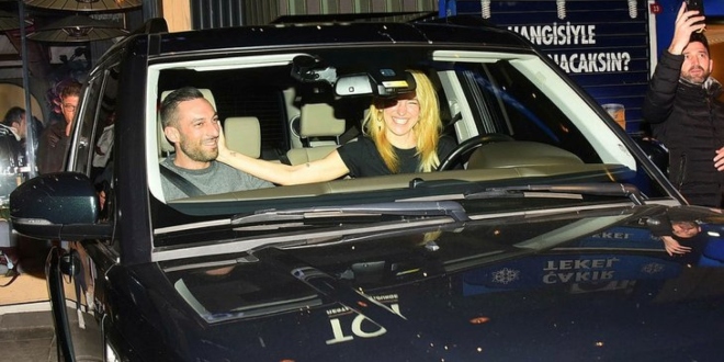 Burcu Esmersoy İle Allan Hakko Ayrıldılar