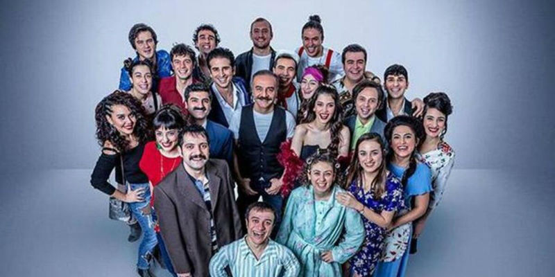 Yılmaz Erdoğan Ekibine Övgüler Yağdırdı