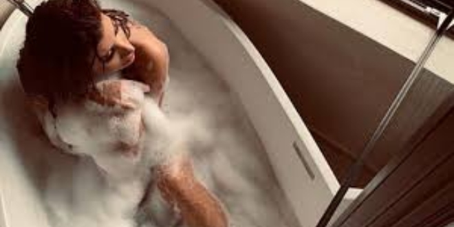 İrem Derici'nin Cinsel Hayatı.