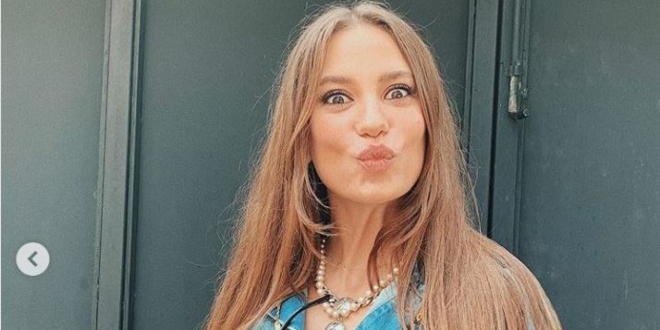 Serenay Sarıkaya Fenomeni Fena Bozdu!