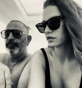 Serenay Sarıkaya ve Cem Yılmaz'dan Bomba Fotoğraf!