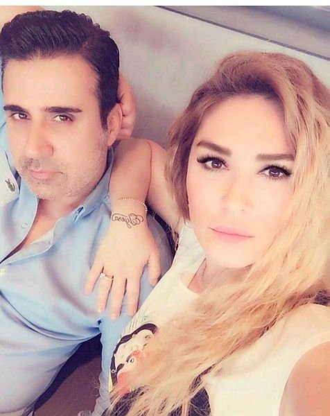 Şarkıcı Emrah ile eşi Sibel Erdoğan'ın Evliliklerinden Bazı Kareler