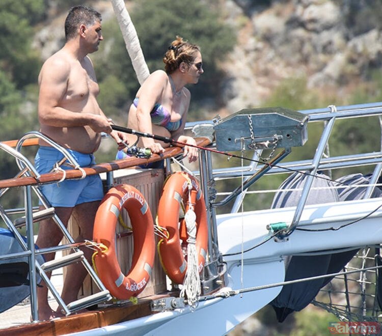 Afra Saraçoğlu'nun annesi Lütfiye Saraçoğlu