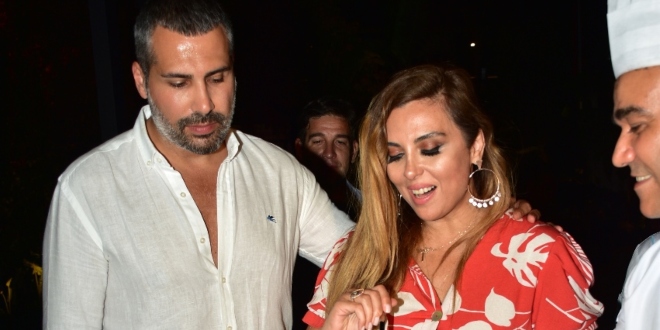 Aslı Hünel'den Doğum Günü Partisi.