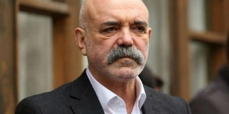 Ercan Kesal Yazdığı Romanı Hayata Geçirdi! Nasipse Adayız Filmi Ercan Kesal’i Gururlandırdı!