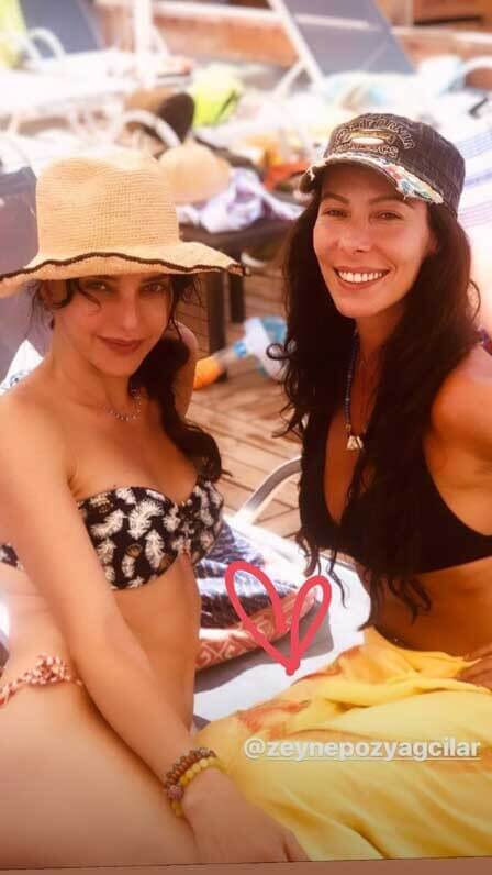 Hande Atatizi'nin Beğenilen Diğer Bikinili Paylaşımları