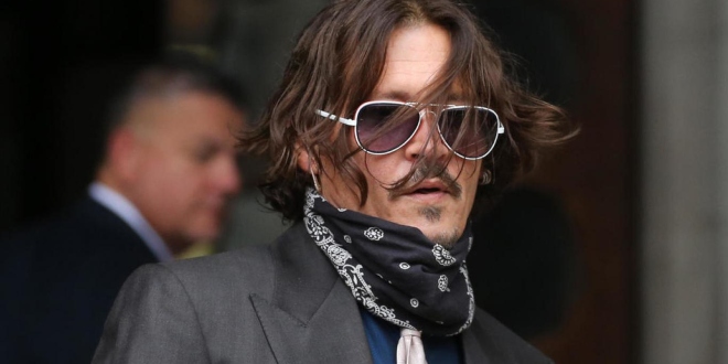 Johnny Depp Mahkemeden Özür Diledi