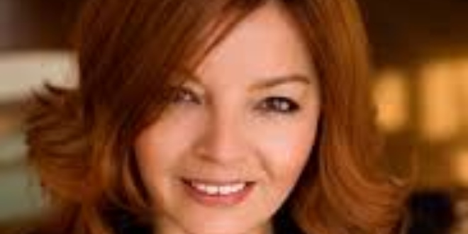 Özlem Süer Kimdir?