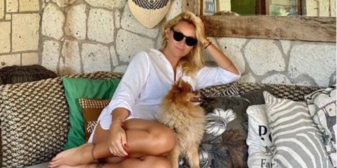 Pınar Altuğ Fırtınalar Estiriyor