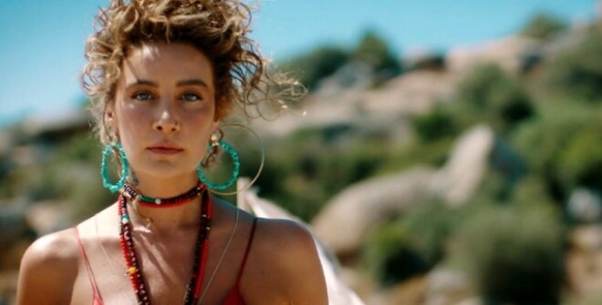 Sıla'nın Karanfil Şarkısı Yasaklandı!