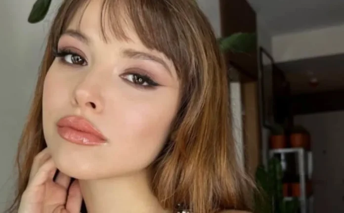 İpek Çiçek Kimdir? Altı Üstü İstanbul’un Alina’sı