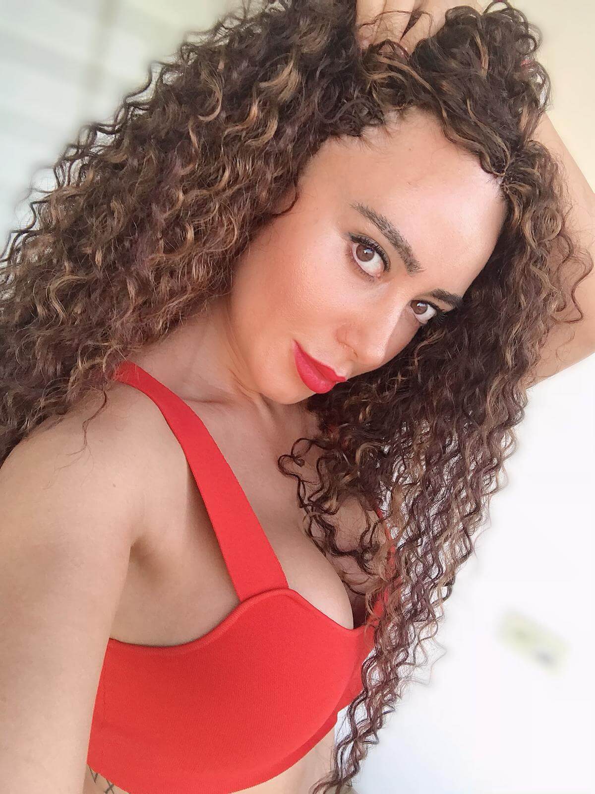 Tuğba Ünal Yeni İmajı 