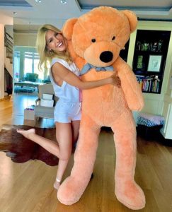 Çağla Şıkel'den Sevimli Paylaşımlar!