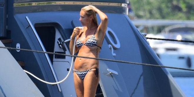 Pınar Altuğ'un Başı Dertte..